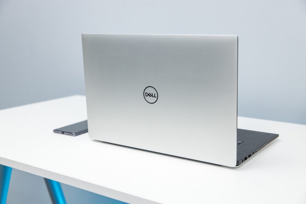 Dell XPS 7590